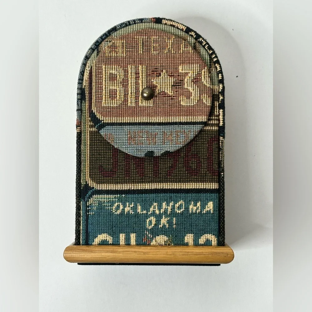 Trend Quartz Novelty Mantel Clock Analog States Tapestry Unique‎ Rare Traveling